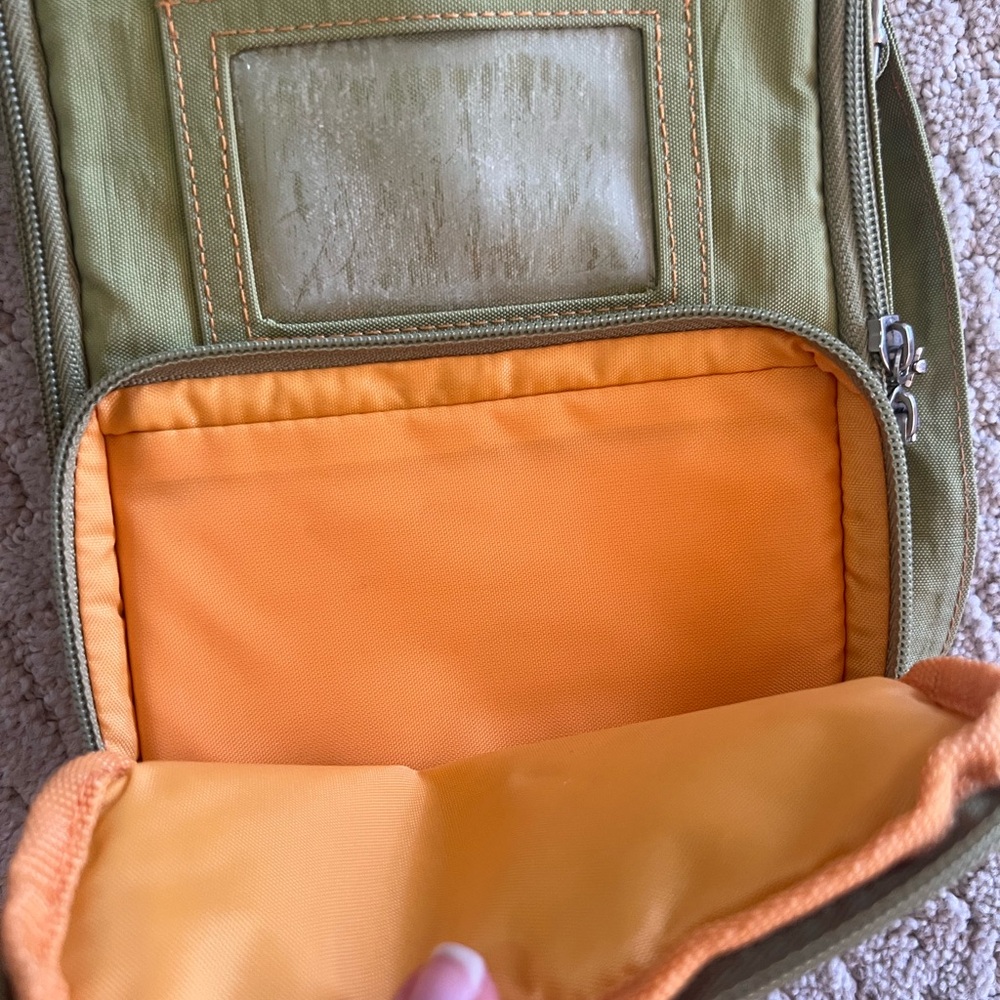 Baggallini City Green Nylon Sling Crossbody Travel Organizer Handbag EUC - Picture 4 of 11